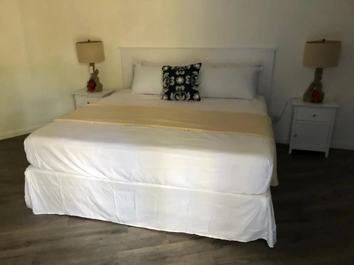 Otel The Sunset Cove And Rainbow Room Alice Town